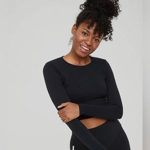 aerie Black Long-Sleeve Crop Top